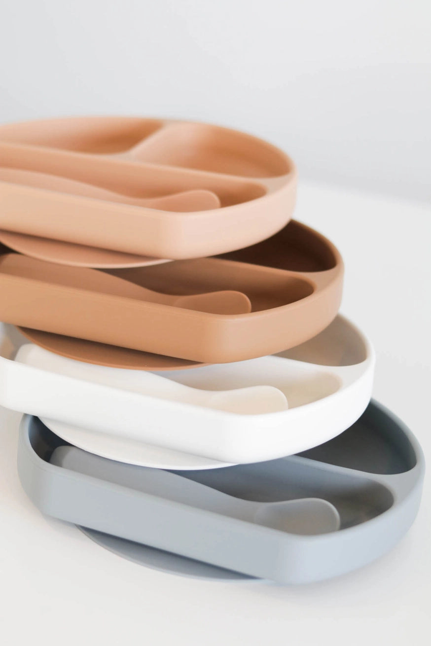 The Saturday Baby - Silicone Suction Plate + Lid & Spoon - Complete Feeding Set